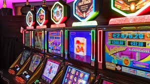Người dùng Việt Nam chọn game slot trên điện thoại tại ban ca h5
